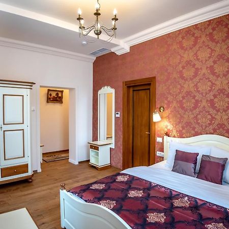 Ana Boutique Bed & Breakfast Alba Iulia Exterior photo