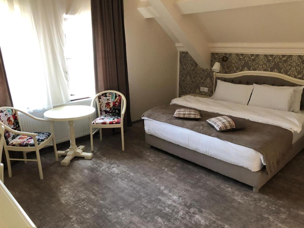 Ana Boutique Bed & Breakfast Alba Iulia Exterior photo