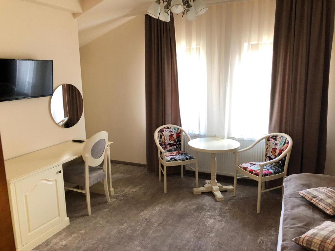 Ana Boutique Bed & Breakfast Alba Iulia Exterior photo