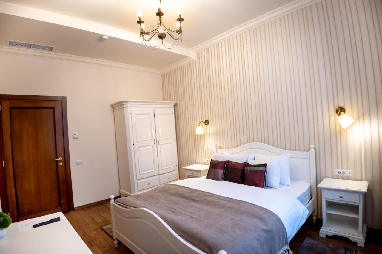 Ana Boutique Bed & Breakfast Alba Iulia Exterior photo