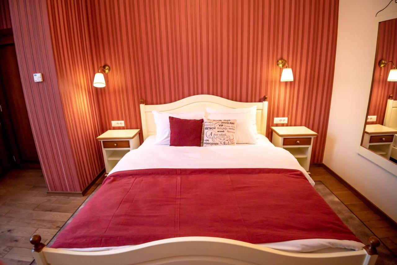 Ana Boutique Bed & Breakfast Alba Iulia Exterior photo