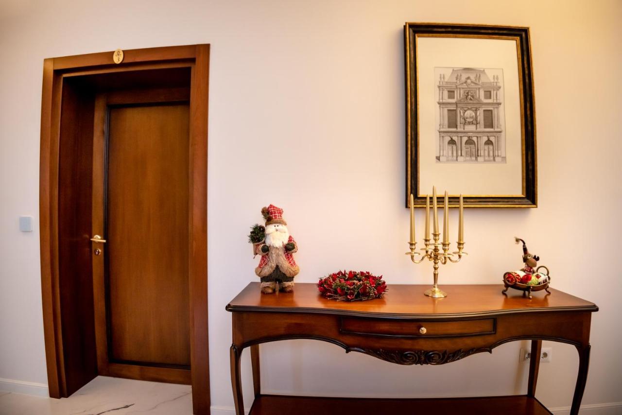Ana Boutique Bed & Breakfast Alba Iulia Exterior photo