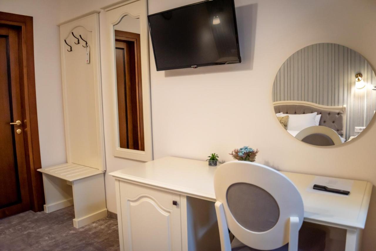 Ana Boutique Bed & Breakfast Alba Iulia Exterior photo